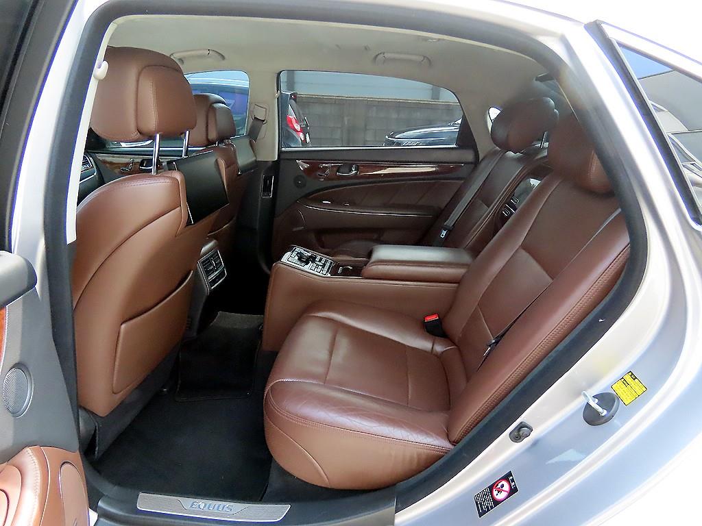 HYUNDAI Equus - Vista 6