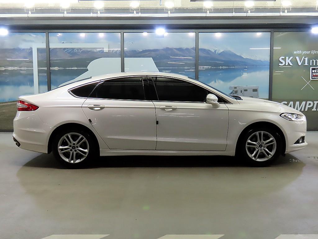 Ford Mondeo - Vista 3