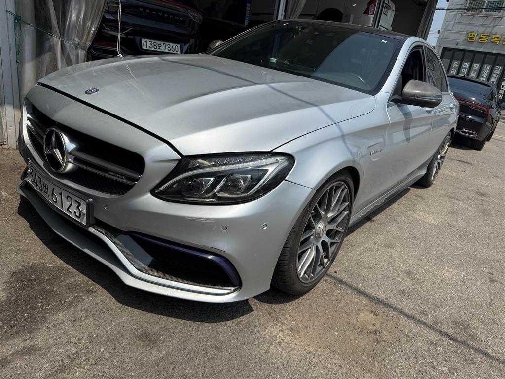 Mercedes Benz C Class 2016 Plateado - Importación desde Corea - HF Imports Iquique - Foto 1