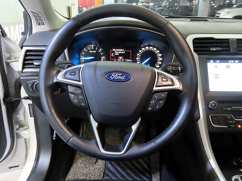 Ford Mondeo - Vista 8