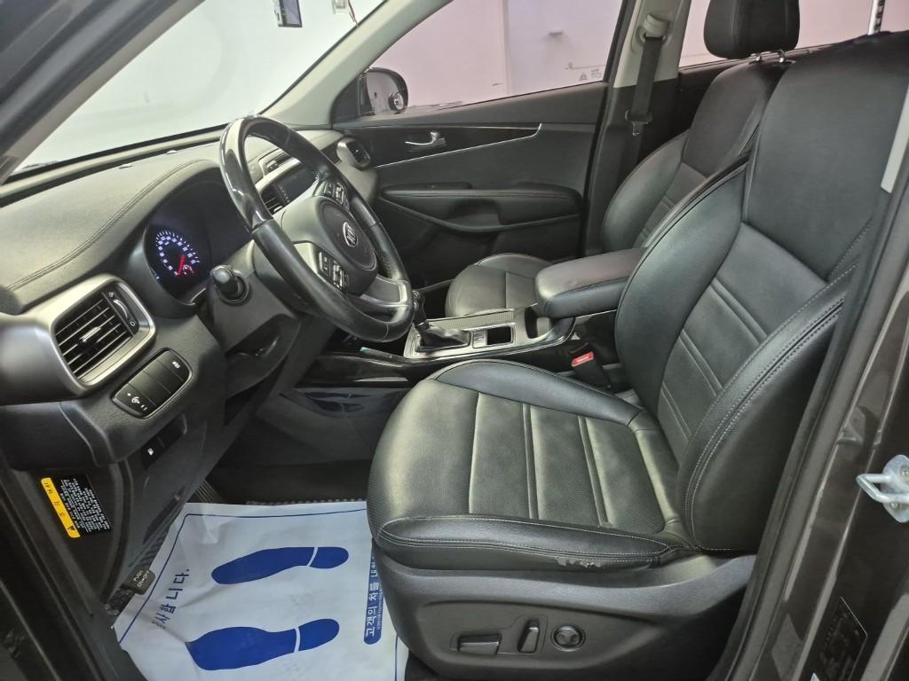 KIA Sorento - Vista 11