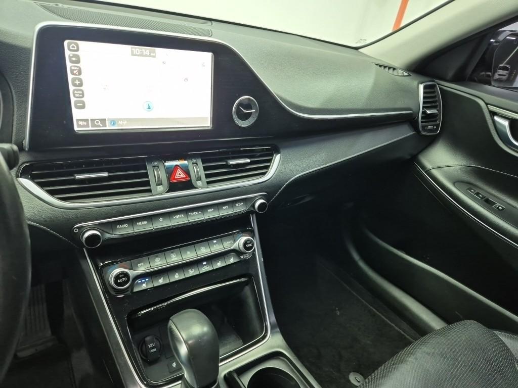 HYUNDAI Grandeur - Vista 10