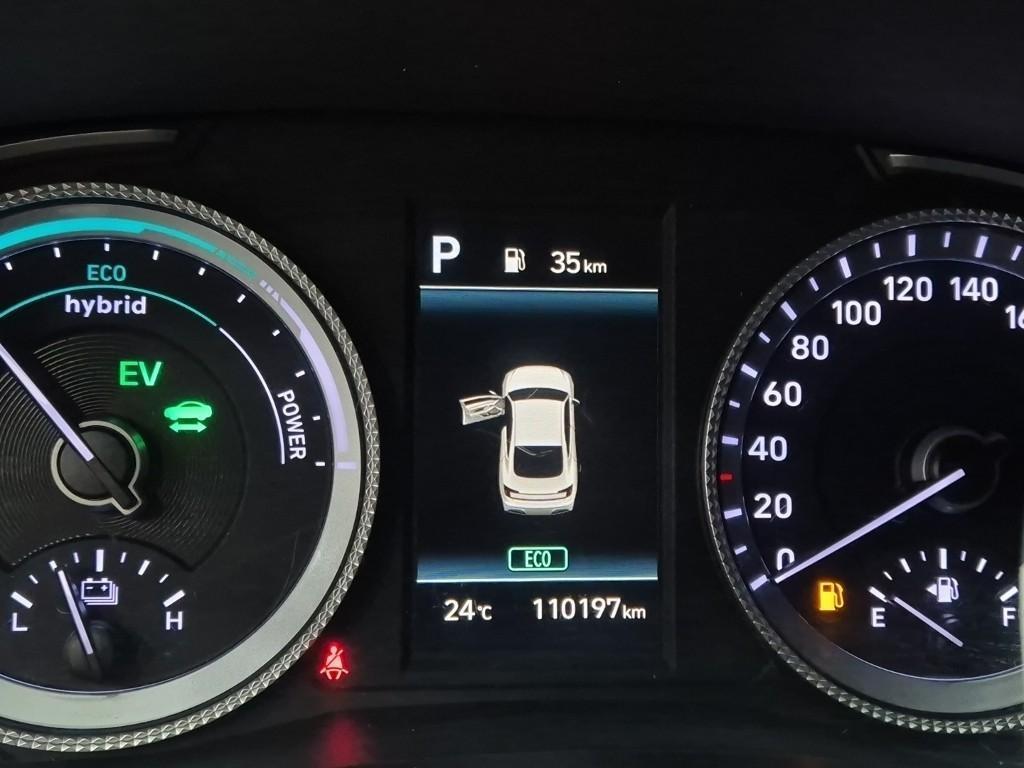 HYUNDAI Sonata - Vista 6