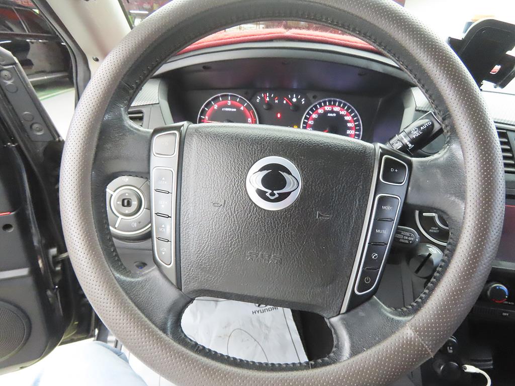 Ssangyong Korando - Vista 8