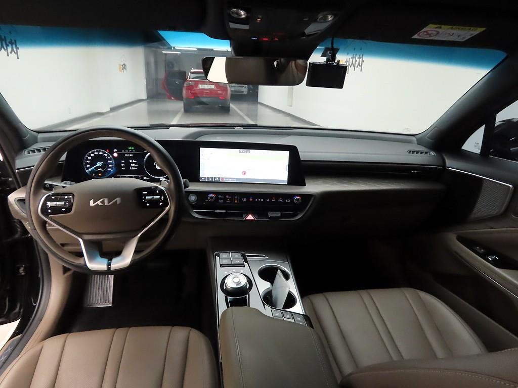 KIA K8 - Vista 6