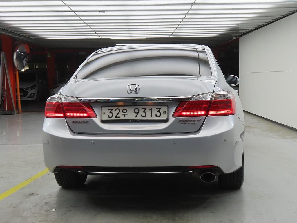 Honda Accord - Vista 3