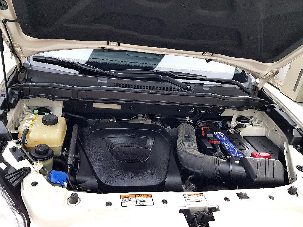 Ssangyong Korando - Vista 6