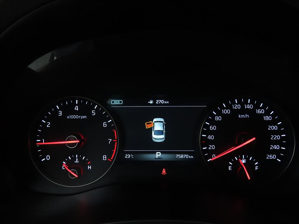 KIA K7 - Vista 9