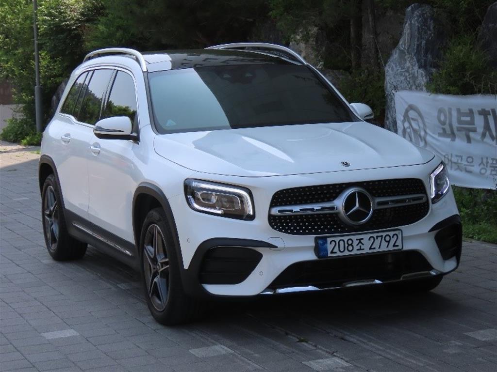 Mercedes Benz GLB Class - Vista 3