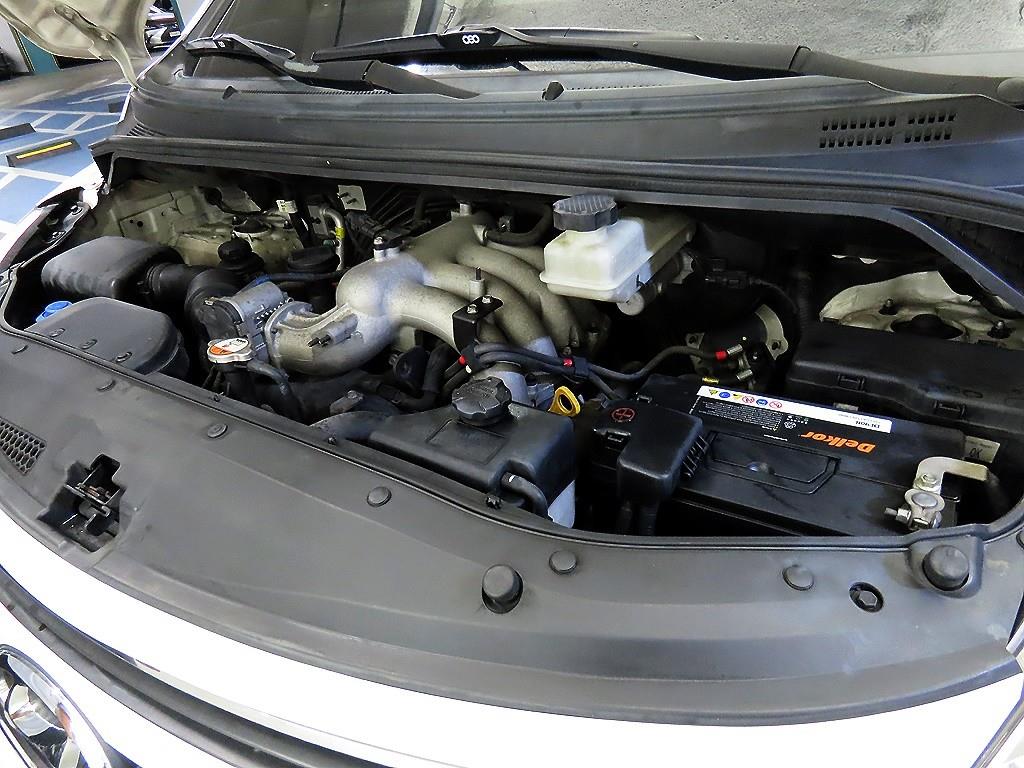 HYUNDAI Starex 2016 Blanco - Importación desde Corea - HF Imports Iquique - Foto 19