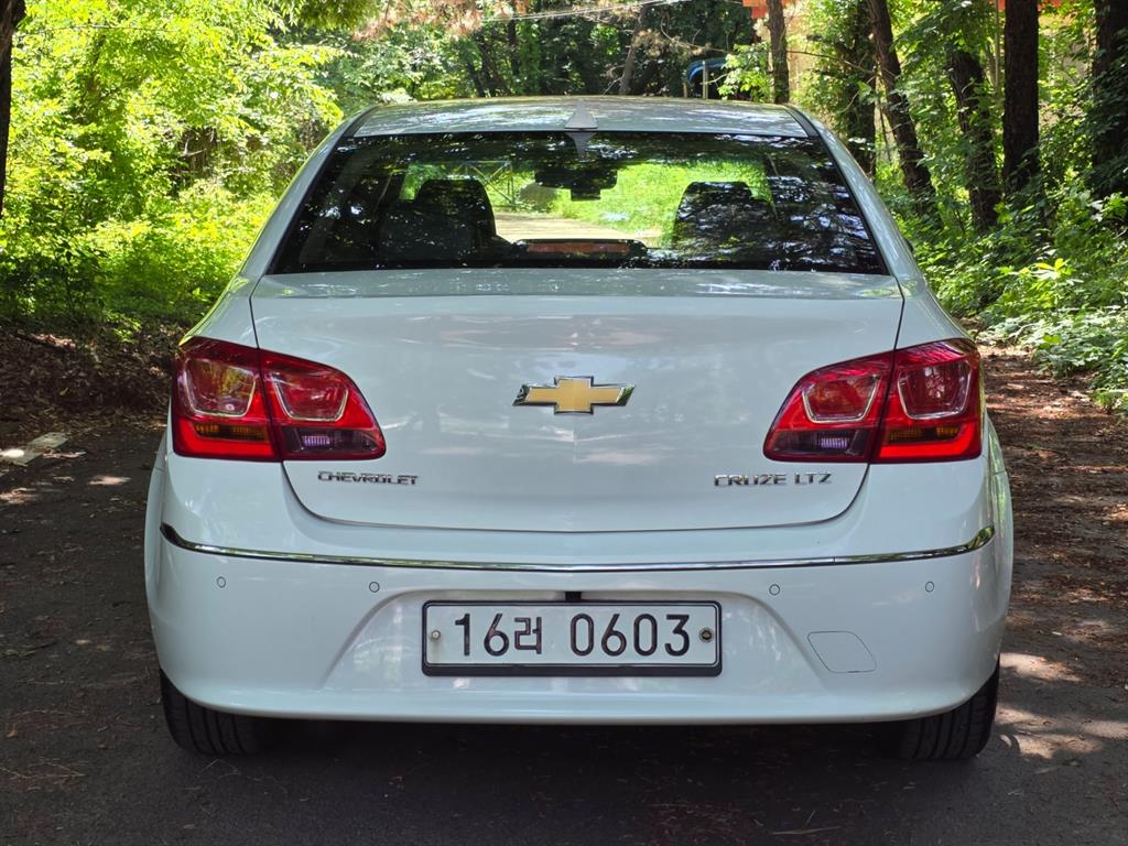 Chevrolet Cruise - Vista 3