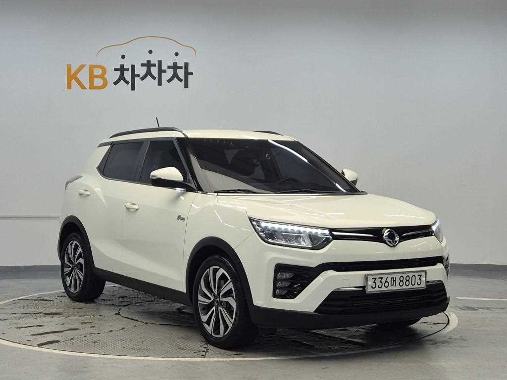 Ssangyong Tivoli - Vista 4
