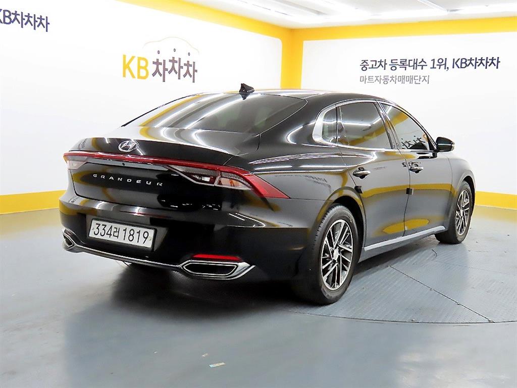 HYUNDAI Grandeur - Vista 4