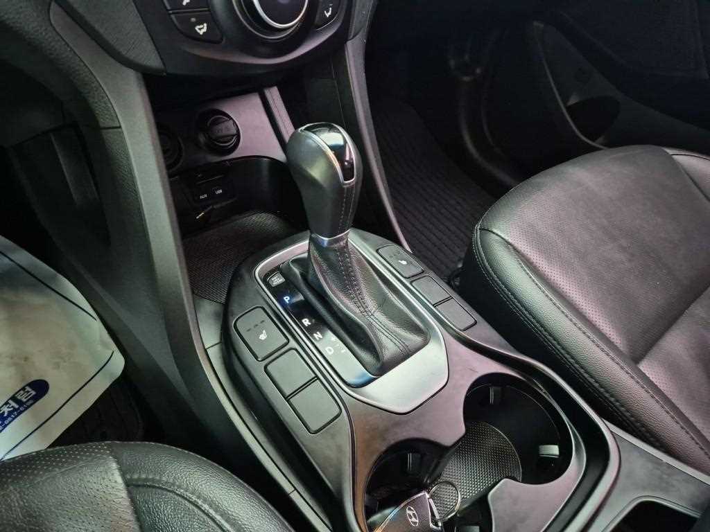 HYUNDAI Santa Fe - Vista 8