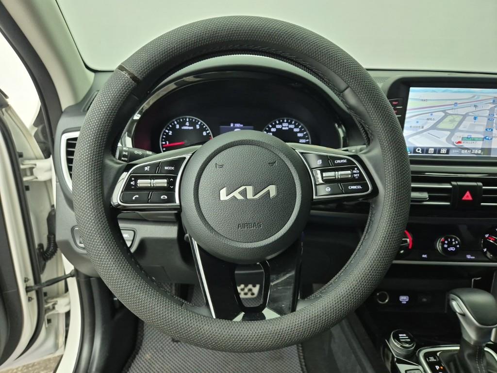 KIA Seltos - Vista 9