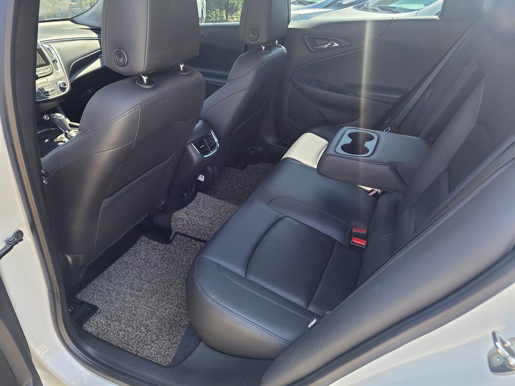 Chevrolet Malibu - Vista 11