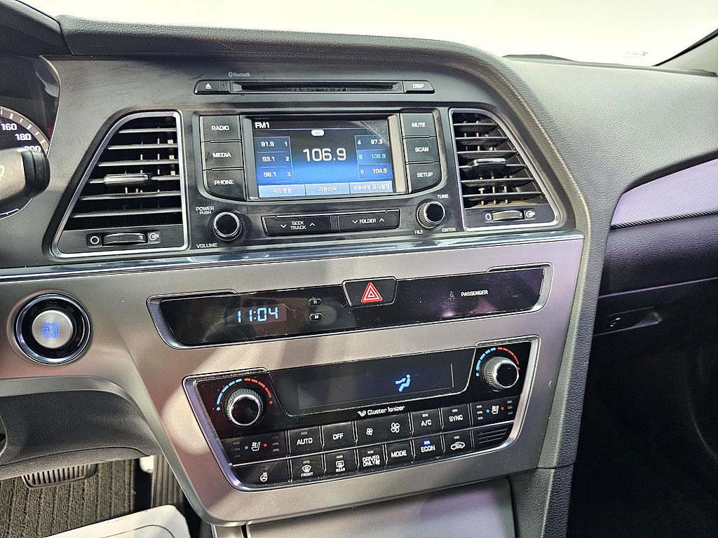 HYUNDAI Sonata - Vista 12