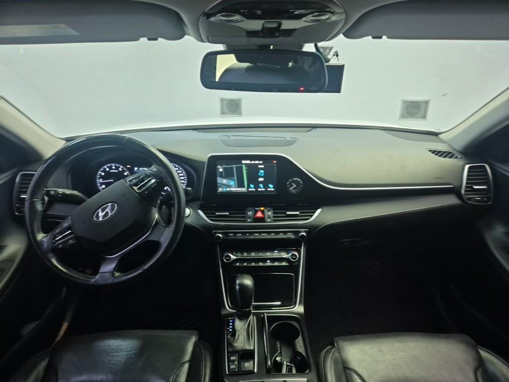 HYUNDAI Grandeur - Vista 7
