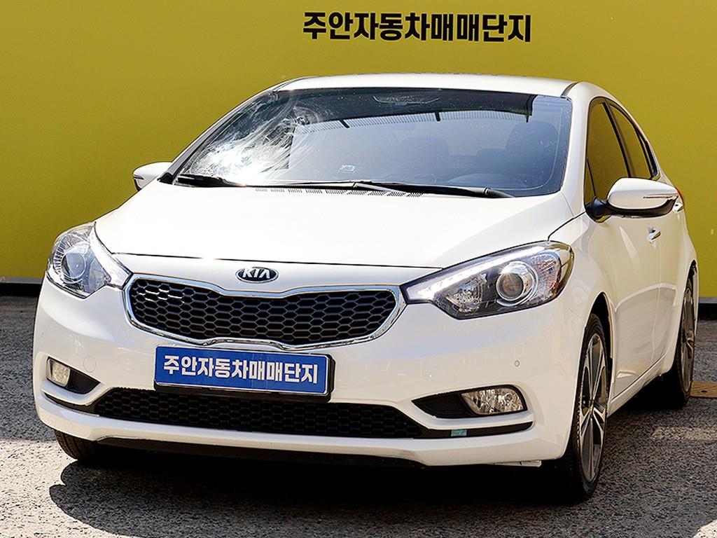 KIA K3 - Vista 3