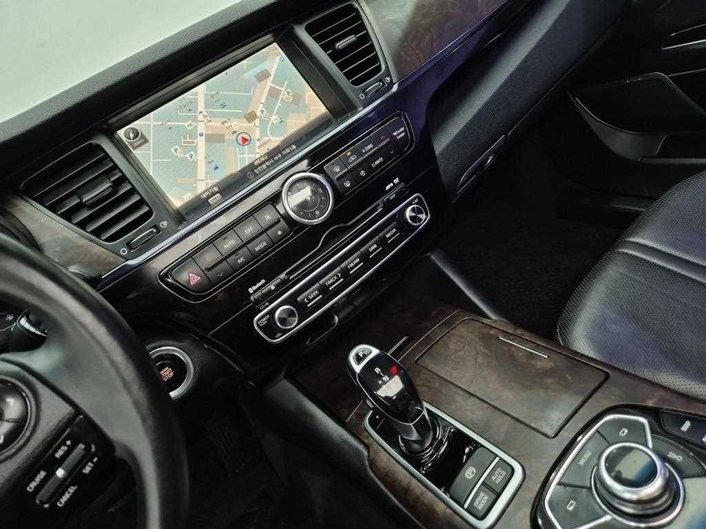 KIA K9 - Vista 10