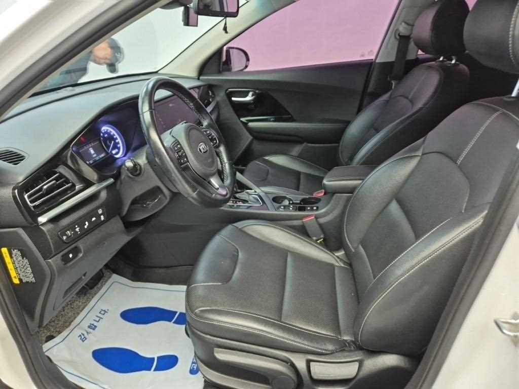 KIA Niro - Vista 11