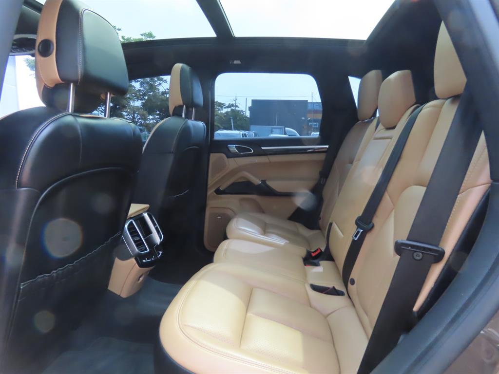 Porsche Cayenne 2016 Gris - Importación desde Corea - HF Imports Iquique - Foto 7