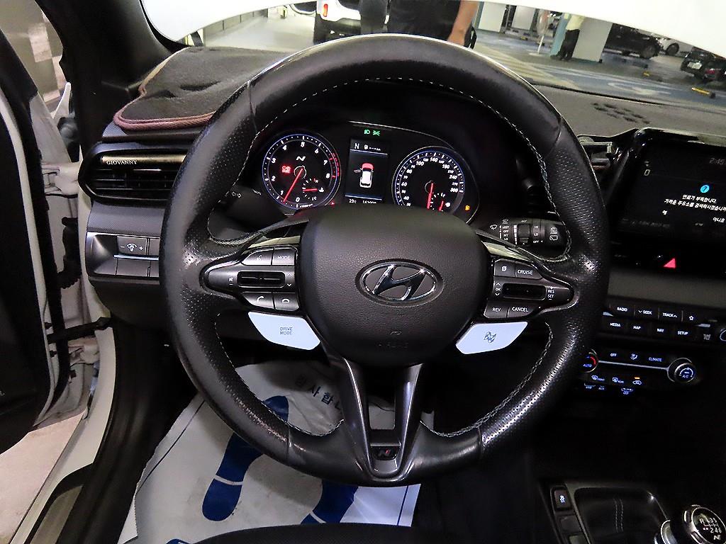 HYUNDAI Veloster - Vista 8