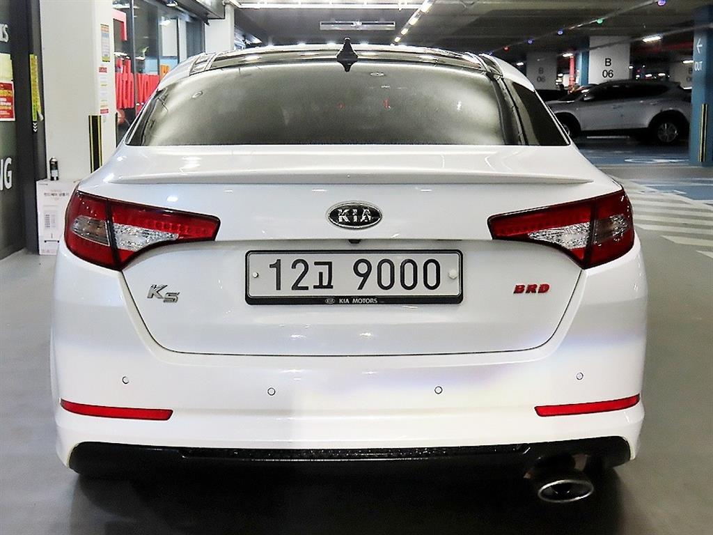 KIA K5 - Vista 5
