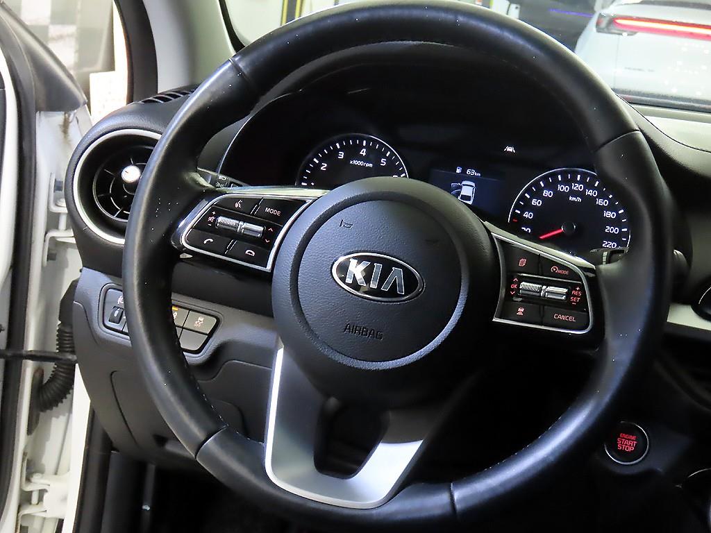KIA K3 - Vista 8