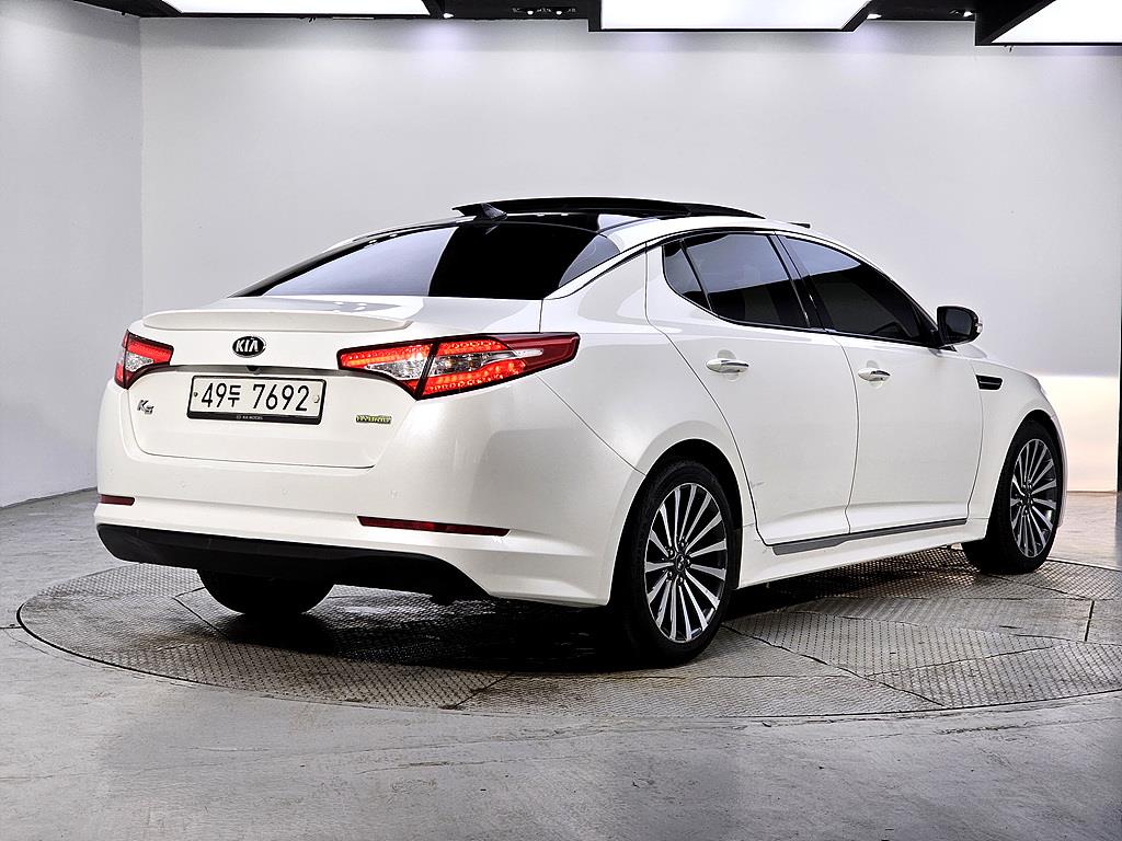 KIA K5 - Vista 4