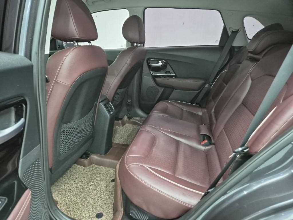 KIA Niro - Vista 12