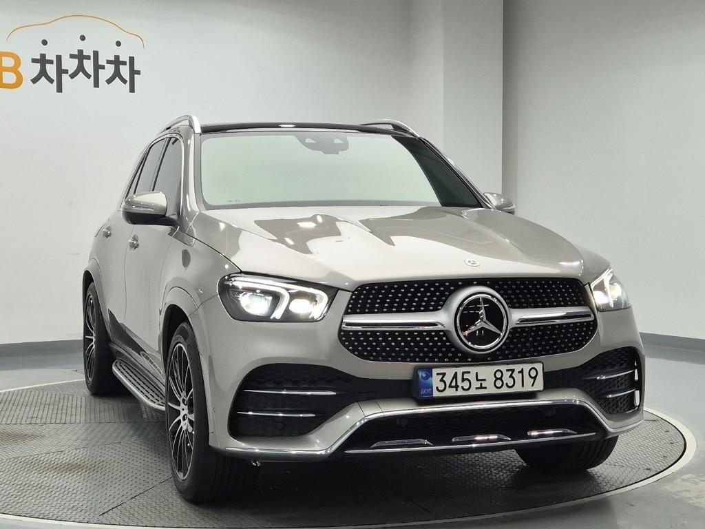 Mercedes Benz GLE Class - Vista 4