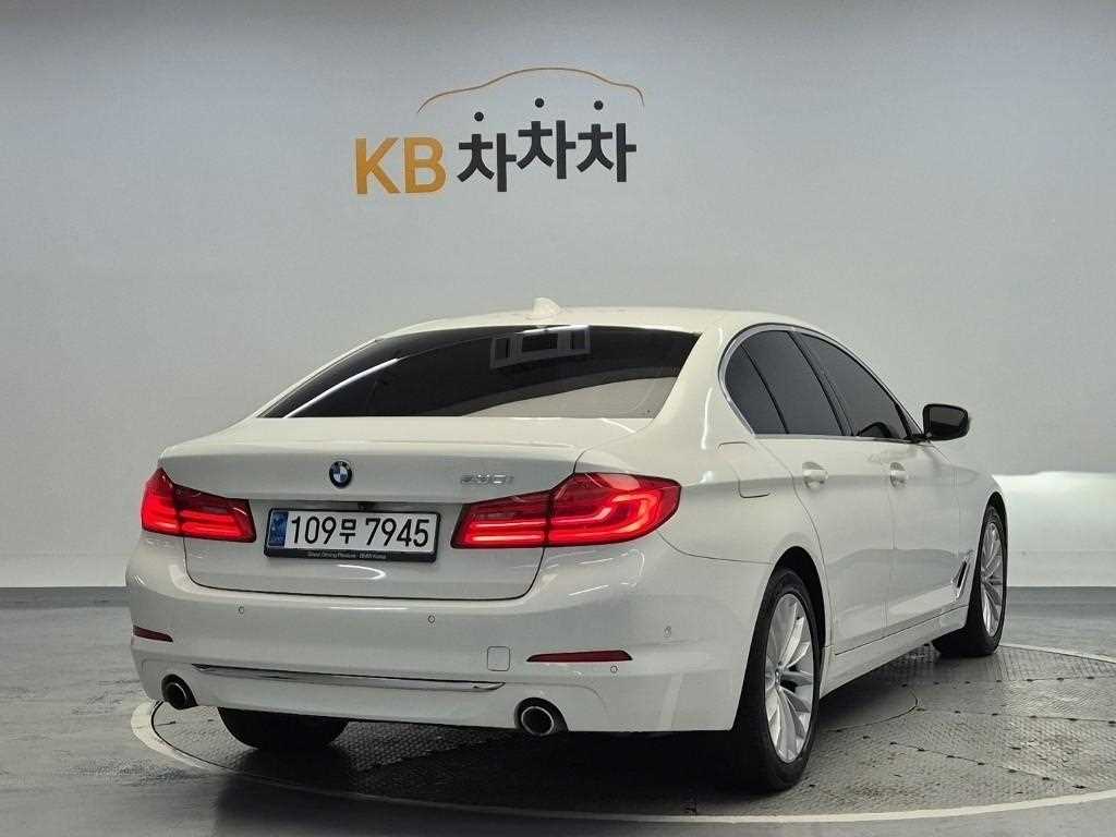 BMW 5 Series - Vista 3