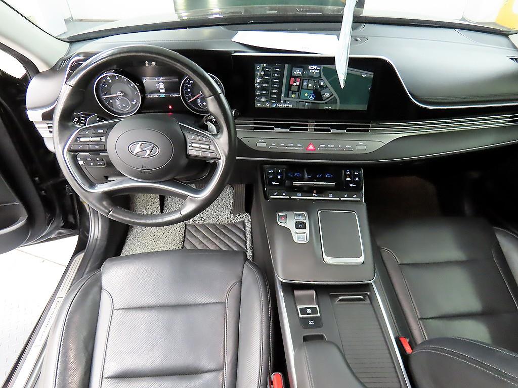 HYUNDAI Grandeur - Vista 7