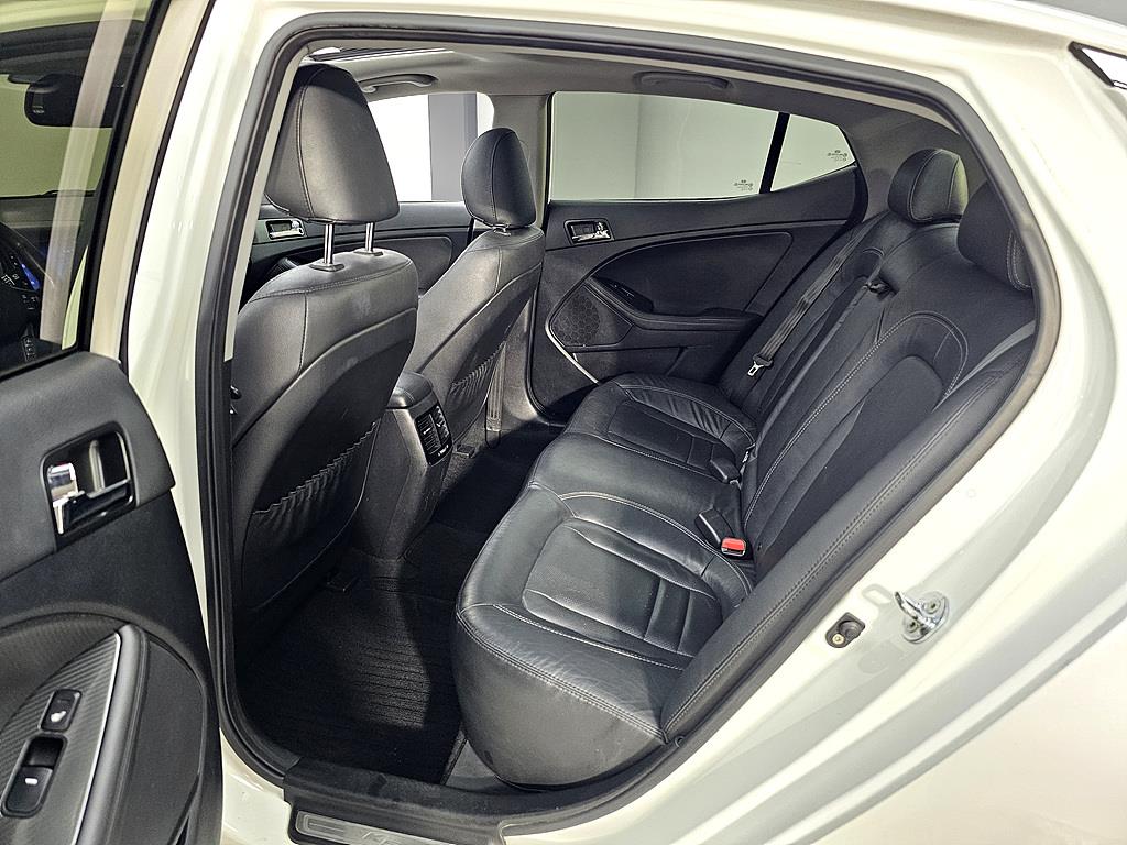 KIA K5 - Vista 9
