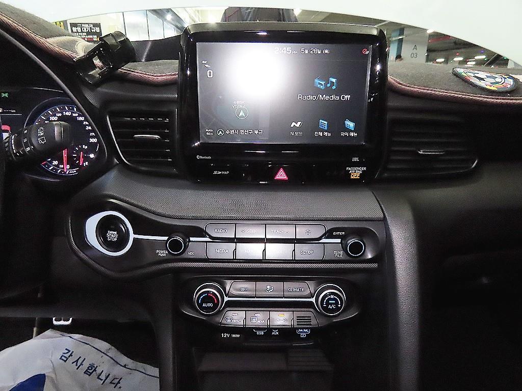 HYUNDAI Veloster - Vista 11