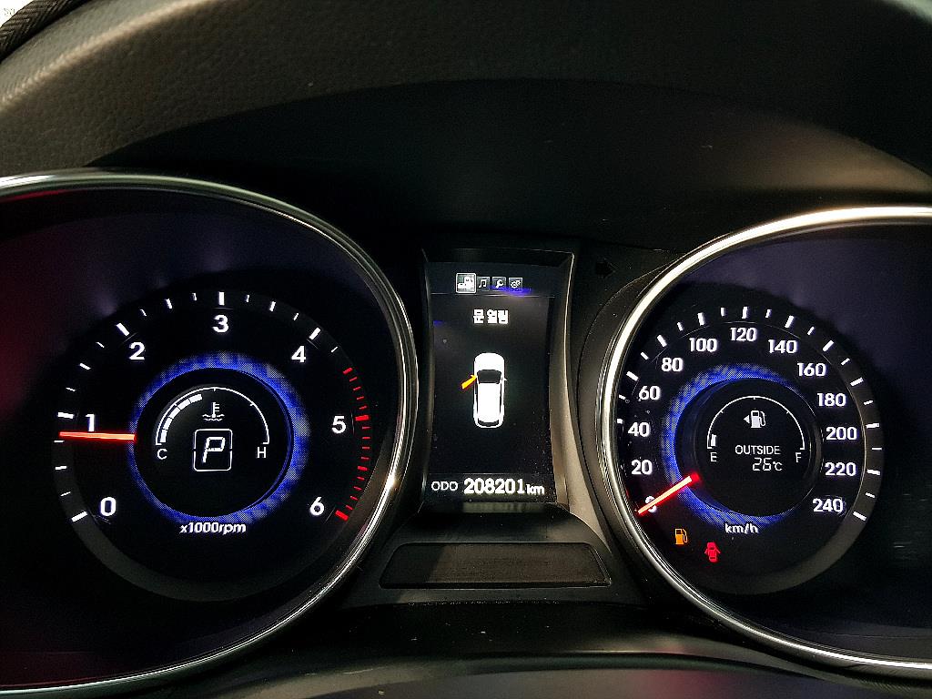 HYUNDAI Maxcruz - Vista 7