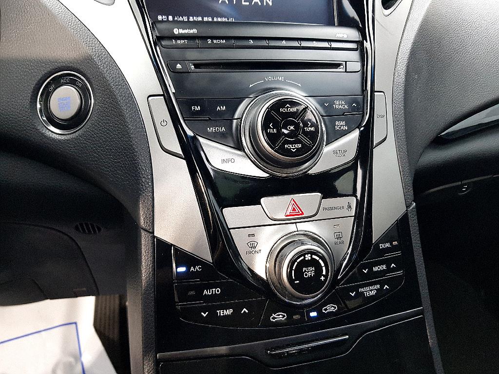 HYUNDAI Grandeur - Vista 11
