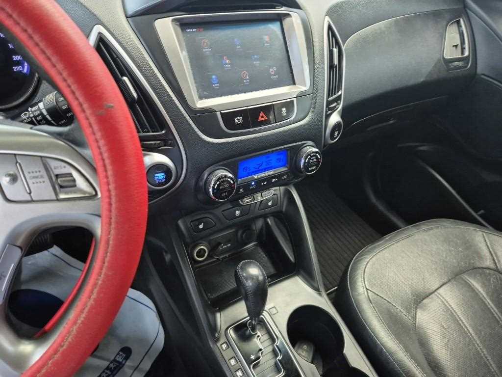 HYUNDAI Tucson - Vista 10