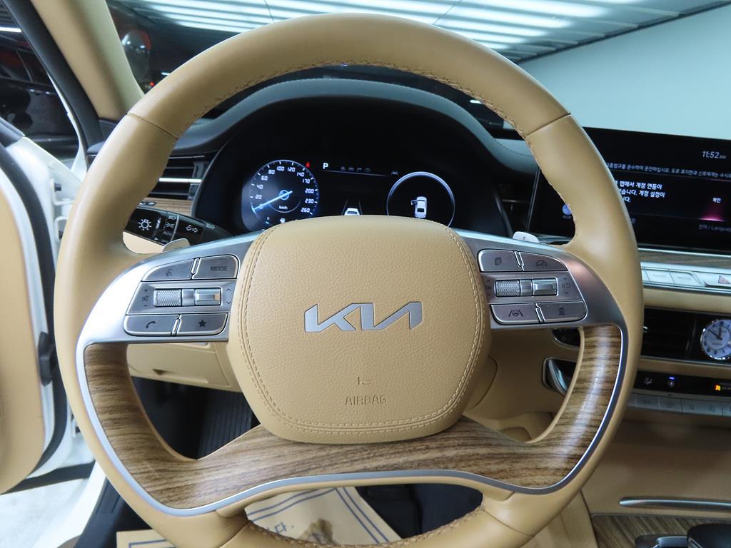 KIA K9 - Vista 8