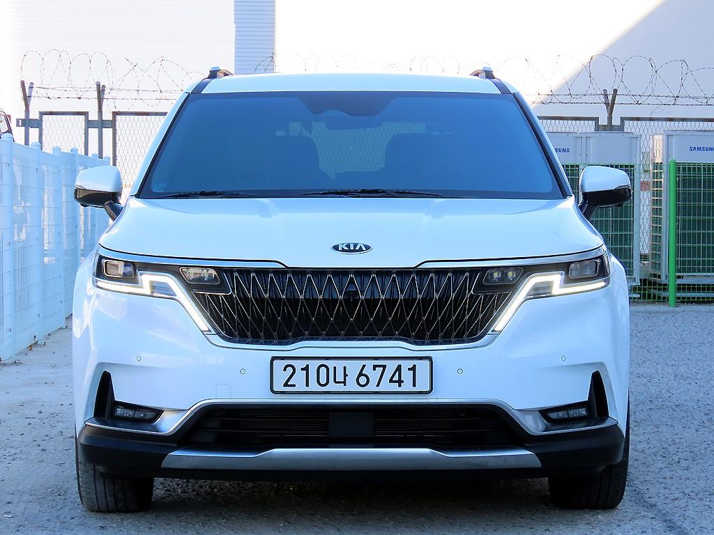 KIA Carnival 2021 Blanco - Importación desde Corea - HF Imports Iquique - Foto 1