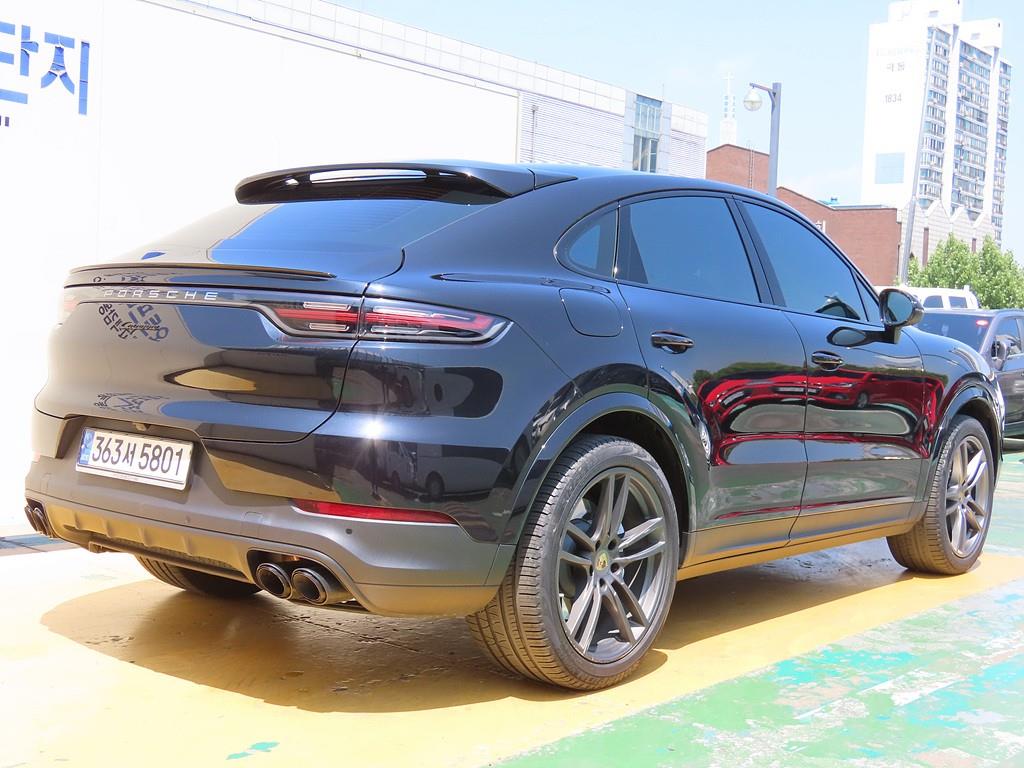 Porsche Cayenne - Vista 4