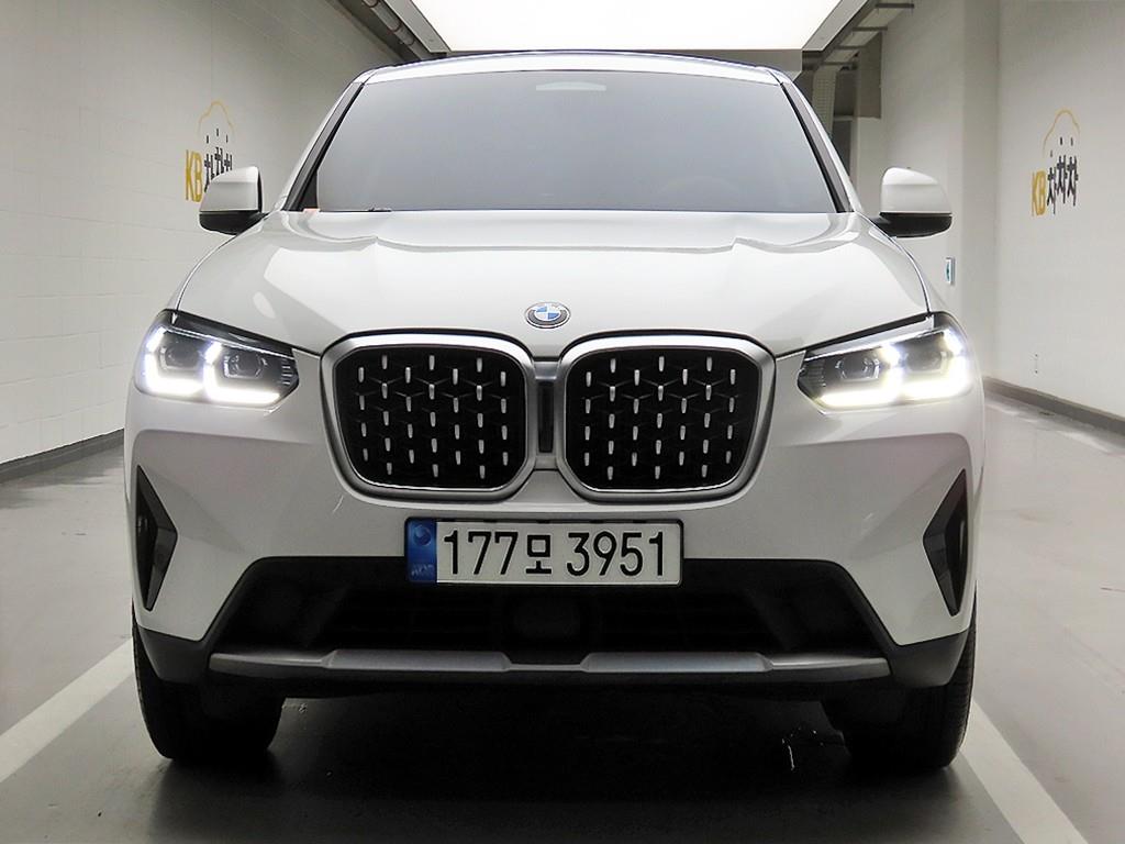 BMW X4 2022 Blanco - Importación desde Corea - HF Imports Iquique - Foto 1