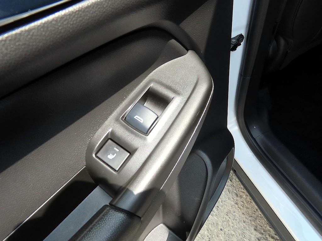 Chevrolet Trail Blazer 2022 Blanco - Importación desde Corea - HF Imports Iquique - Foto 16