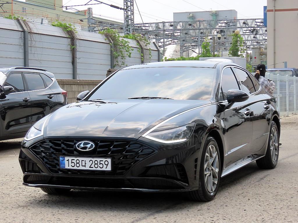 HYUNDAI Sonata - Vista 2