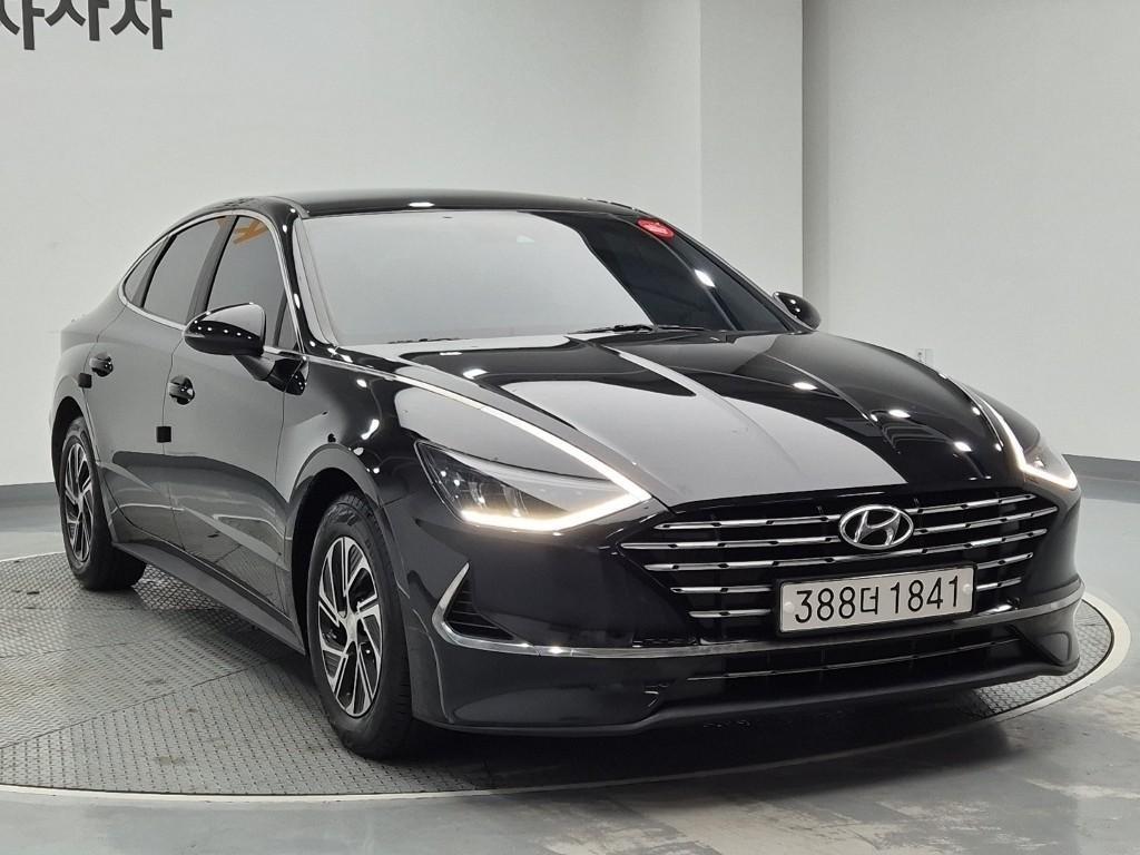 HYUNDAI Sonata - Vista 4