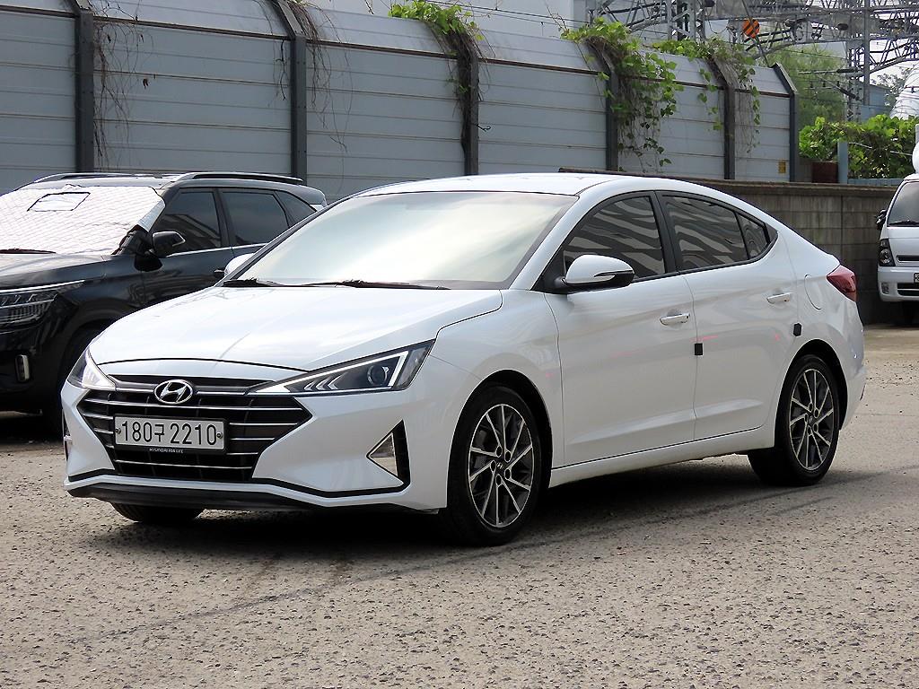 HYUNDAI Avante 2020 Blanco - Importación desde Corea - HF Imports Iquique - Foto 1