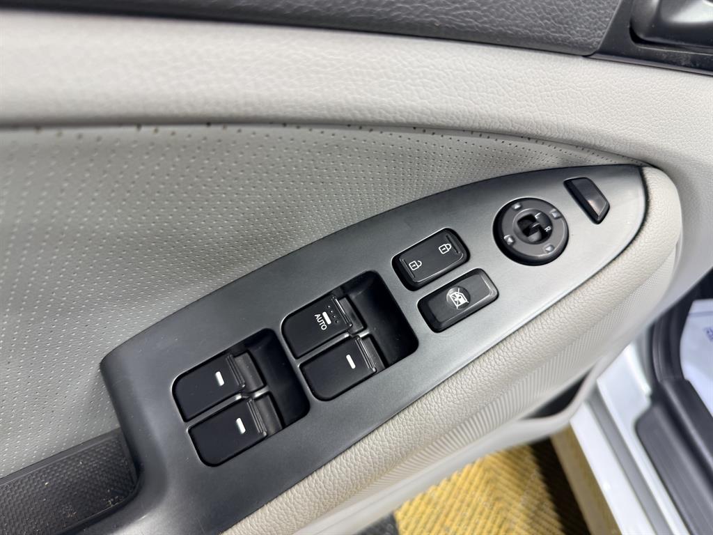 KIA K5 2014 Gris - Importación desde Corea - HF Imports Iquique - Foto 13