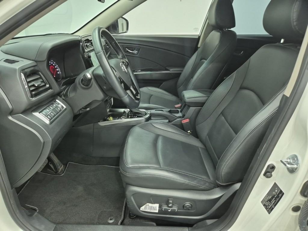 Ssangyong Tivoli - Vista 11