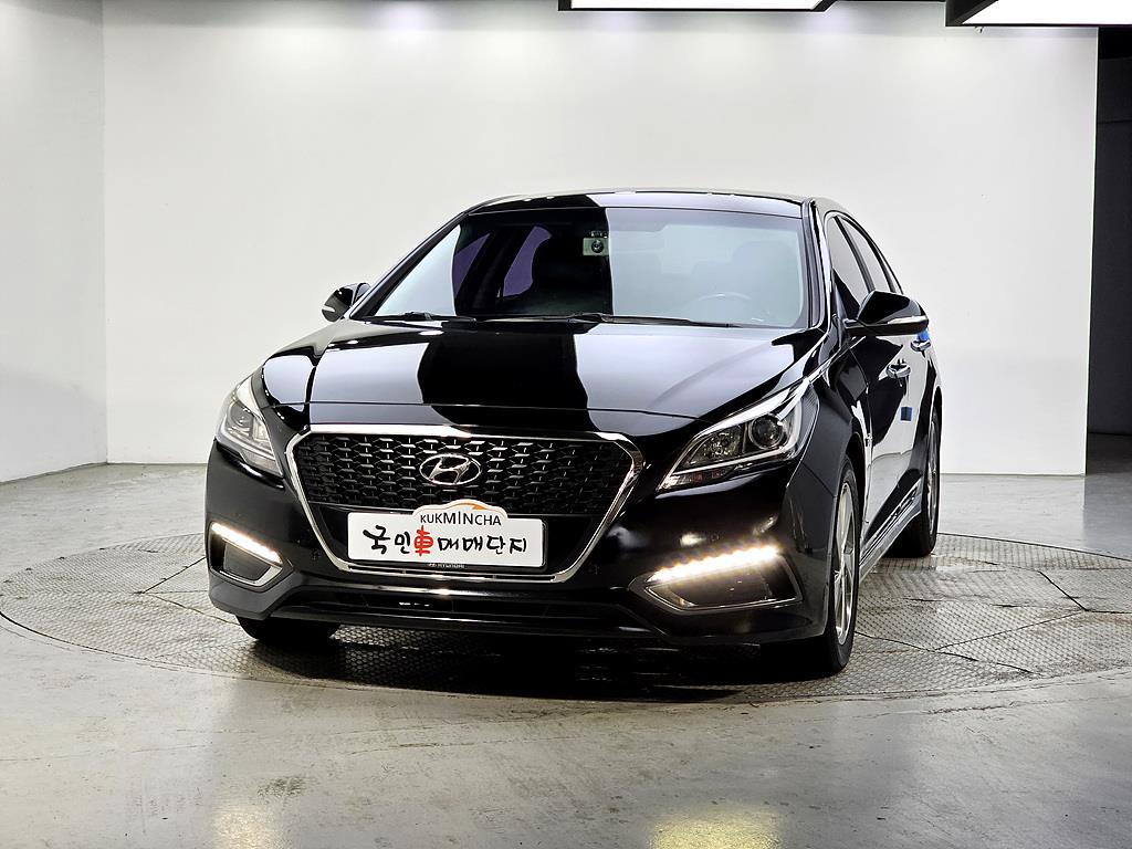 HYUNDAI Sonata - Vista 2